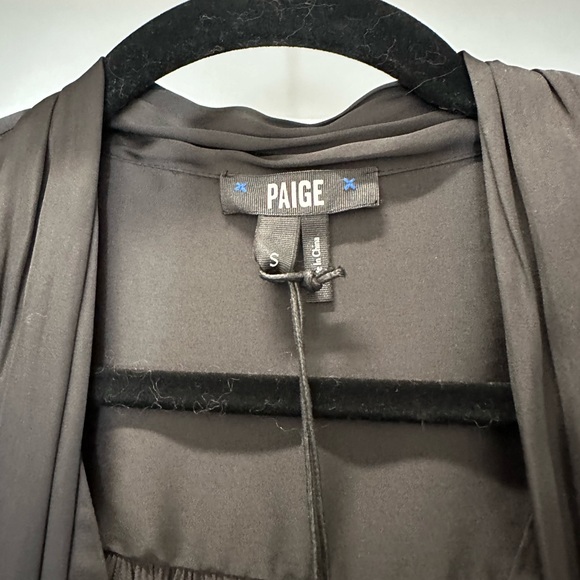 Paige blouse size Small - Picture 2 of 3